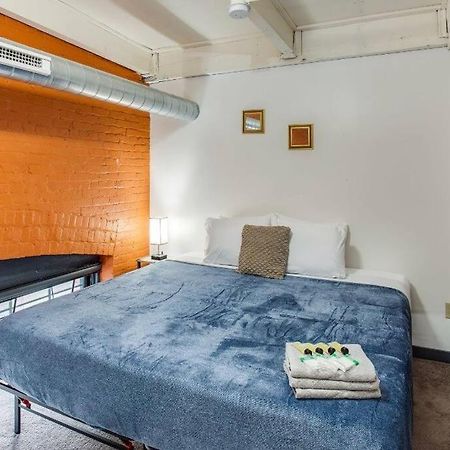 Вілла Centric Modern Loft W/ King Beds & Smart Gametable Рочестер Екстер'єр фото
