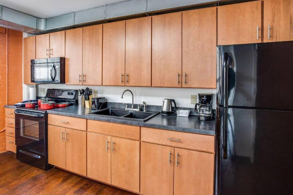 Вілла Centric Modern Loft W/ King Beds & Smart Gametable Рочестер Екстер'єр фото