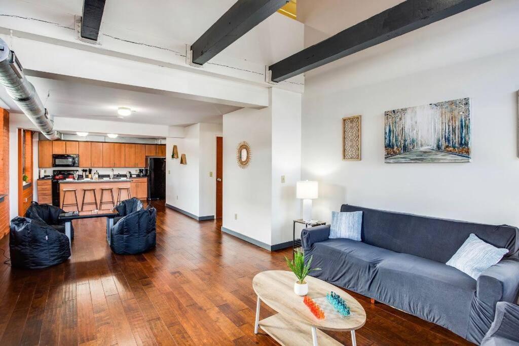 Вілла Centric Modern Loft W/ King Beds & Smart Gametable Рочестер Екстер'єр фото